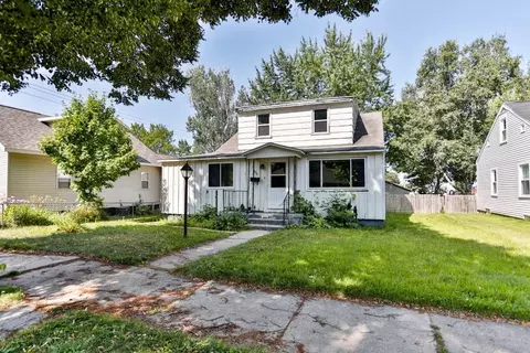 834 S 11th Ave, Wausau, WI 54401