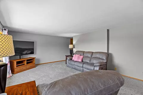 Living - 116395 Riverside Rd, Marshfield, WI 54449 photo 1 of 3