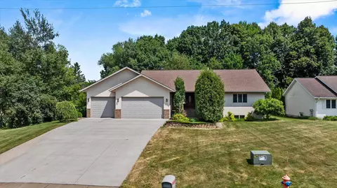 1201 W 11th St, Marshfield, WI 54449