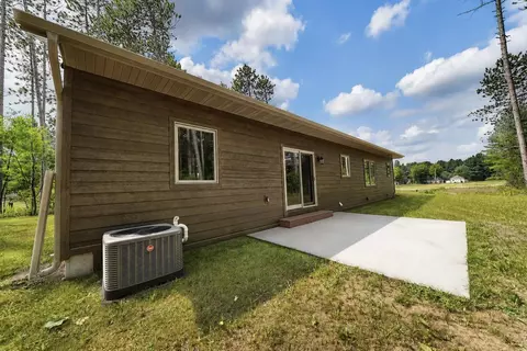 Exterior - 1002 E 10th St, Merrill, WI 54452 photo 6 of 9