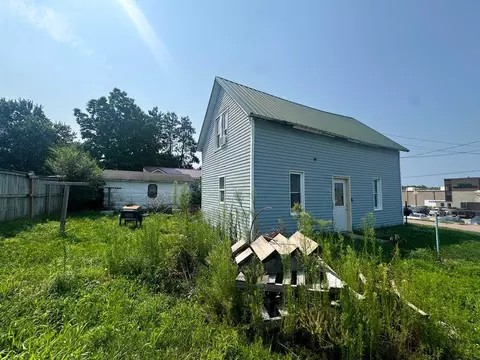 36041 Lee St, Whitehall, WI 54773