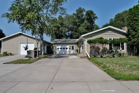 1134 S 17th Ave, Wausau, WI 54401