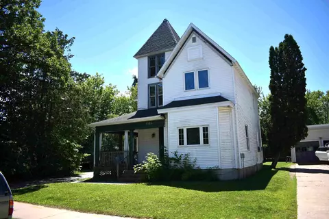 1964 Strongs Ave, Stevens Point, WI 54481