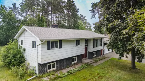 2124 Greenbud Rd, Kronenwetter, WI 54455