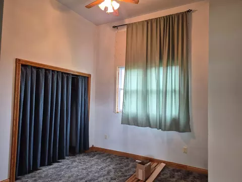 Bedroom - 5271 W Center Rd, Withee, WI 54498 photo 1 of 2
