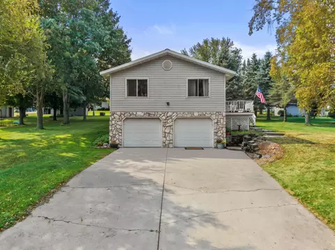 1011 Heindl Ln, Marathon, WI 54448