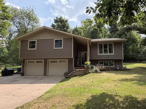 1417 Maple Hills Rd, Wausau, WI 54403