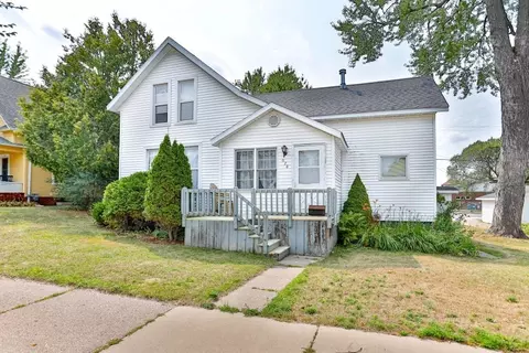 628 S 6th Ave, Wausau, WI 54401