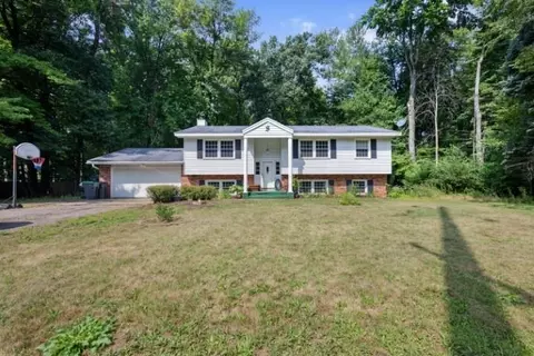 1021 Port Rd, Port Edwards, WI 54469