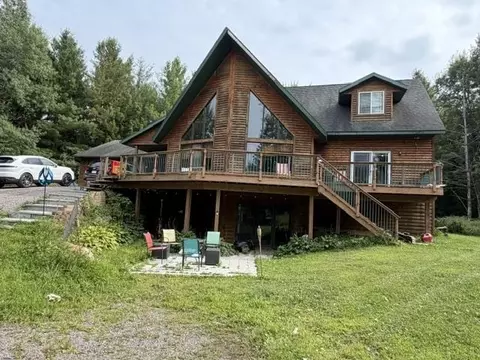 3319 North Rd, Kronenwetter, WI 54455