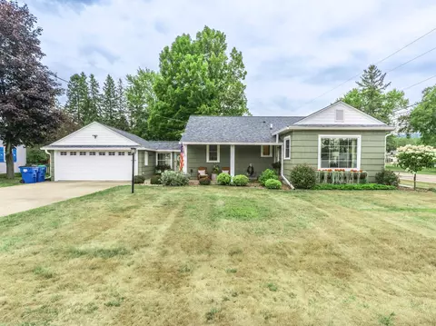 151611 Robin Ln, Wausau, WI 54401
