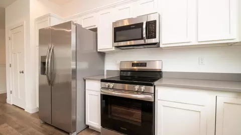 Kitchen - 3404 Caesars Ct, Weston, WI 54476 photo 3 of 6