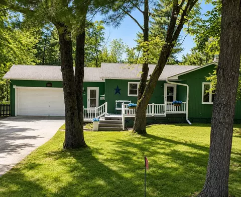 333 New Market Ct, Nekoosa, WI 54457