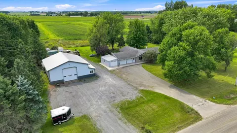 100335 Draper Rd, Dorchester, WI 54425