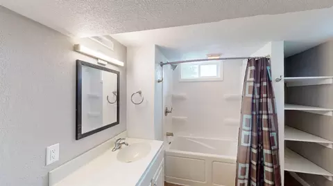 Bath - 112 E 17th St, Marshfield, WI 54449 photo 3 of 4