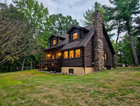 8531 Lake Rd, Wisconsin Rapids, WI 54494