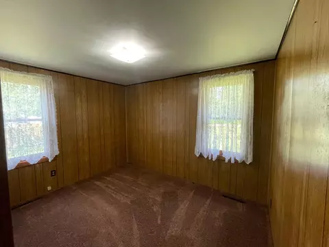 Bedroom - n10012 Dardis Lake Lane, Phillips, WI 54555 photo 4 of 4