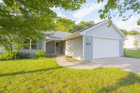 420 Red Tail Dr, Amherst, WI 54406