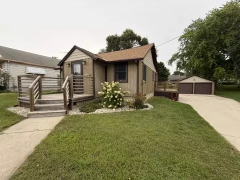 712 Cornelia St, Janesville, WI 53545