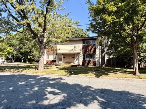 216-218 Weston Ave, Wausau, WI 54403