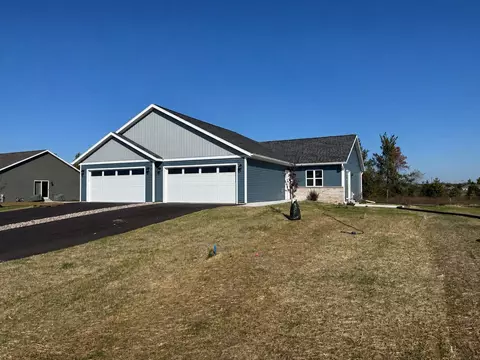 880 Morning Star Ln, Plover, WI 54467