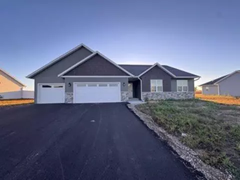4514 Moreland Rd, Plover, WI 54467