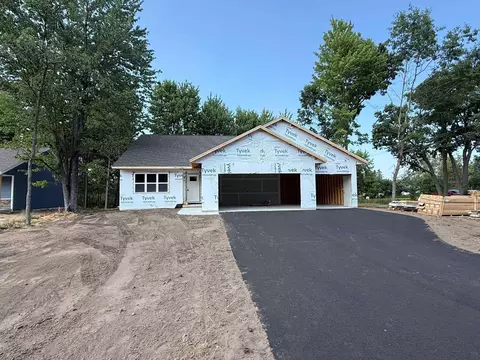 5596 Forest Creek Rd, Stevens Point, WI 54482