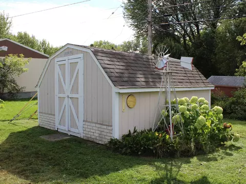 Exterior - 105 N 3rd St, Colby, WI 54421 photo 7 of 10