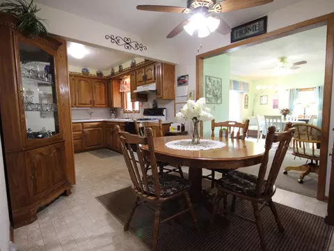 Dining - 105 N 3rd St, Colby, WI 54421 photo 1 of 8