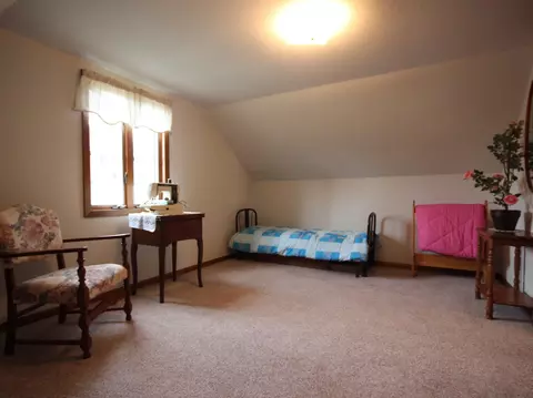 Bedroom - 105 N 3rd St, Colby, WI 54421 photo 11 of 12