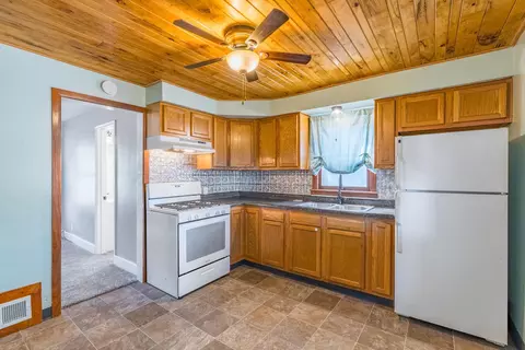 Kitchen - 5010 Pine St, Schofield, WI 54476 photo 2 of 4