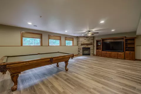 Living - 6807 N Apache Ln, Weston, WI 54476 photo 6 of 8