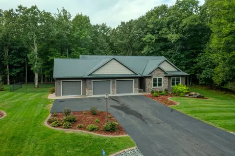 Exterior - 6807 N Apache Ln, Weston, WI 54476 photo 2 of 7