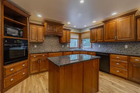 Kitchen - 6807 N Apache Ln, Weston, WI 54476 photo 2 of 7