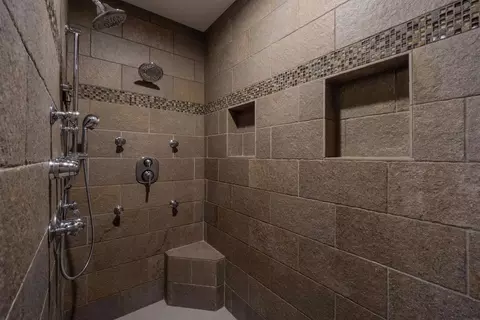 Bath - 6807 N Apache Ln, Weston, WI 54476 photo 2 of 5