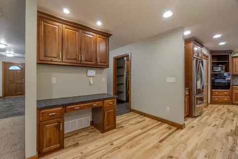 Entry Way - 6807 N Apache Ln, Weston, WI 54476 photo 2 of 5