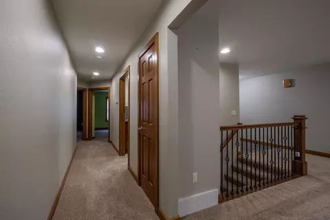 Entry Way - 6807 N Apache Ln, Weston, WI 54476 photo 4 of 5