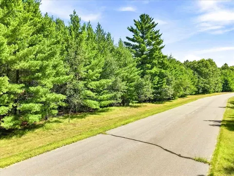 612 17th Ave, Nekoosa, WI 54457