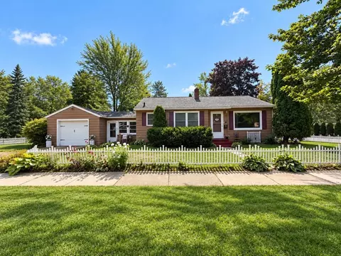 831 Weston Ave, Wausau, WI 54403