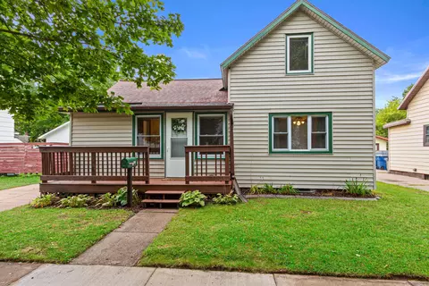 936 S 6th Ave, Wausau, WI 54401