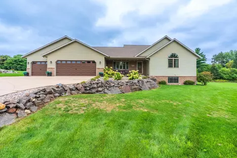 1907 Brandon Cir, Wausau, WI 54401