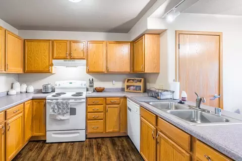 Kitchen - 7255 Whitespire Rd, Rothschild, WI 54474 photo 2 of 5