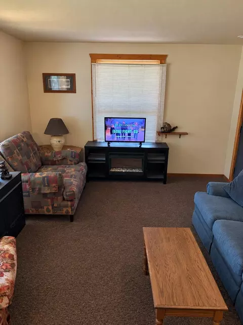 Living - 674 Beebe St, Phillips, WI 54555 photo 2 of 3