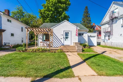 1008 N 7th St, Wausau, WI 54403