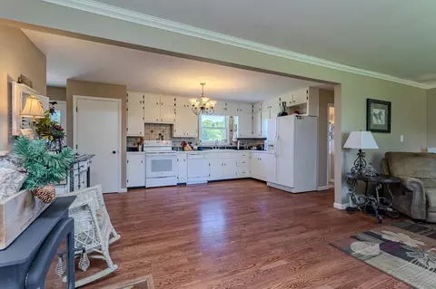 Kitchen - 220855 County Road J, Schofield, WI 54476 photo 1 of 3