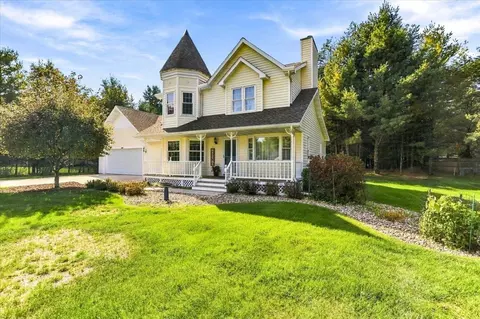 6020 W Valley Ct, Wisconsin Rapids, WI 54494