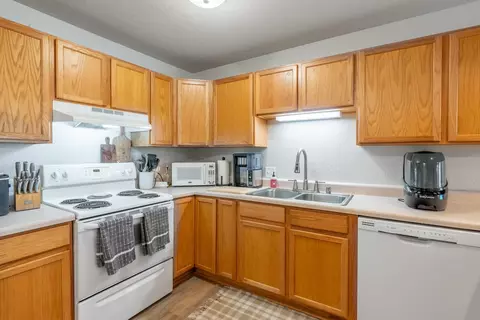 Kitchen - 7320 Whitespire Rd, Schofield, WI 54476 photo 3 of 4
