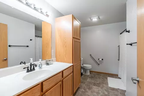 Bath - 7320 Whitespire Rd, Schofield, WI 54476 photo 1 of 2
