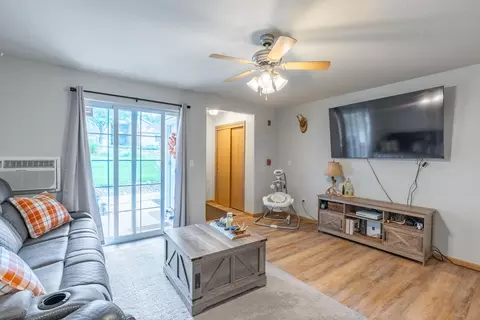 Living - 7320 Whitespire Rd, Schofield, WI 54476 photo 3 of 3