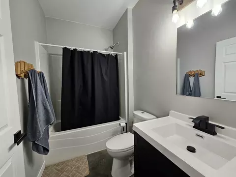 Bath - 8135 Robin Rd, Marshfield, WI 54449 photo 2 of 2